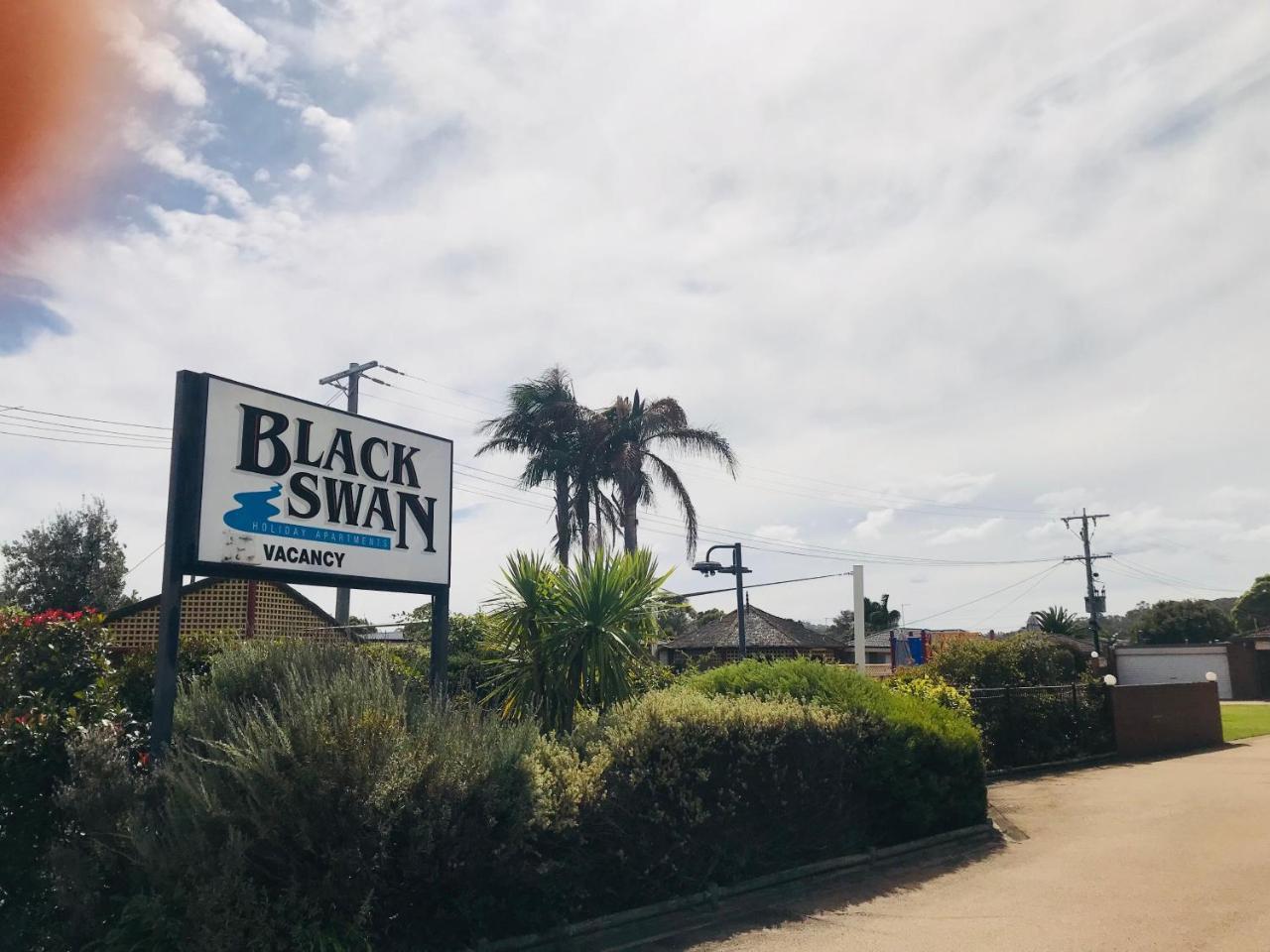 Black Swan Motor Inn Lakes Entrance Zewnętrze zdjęcie